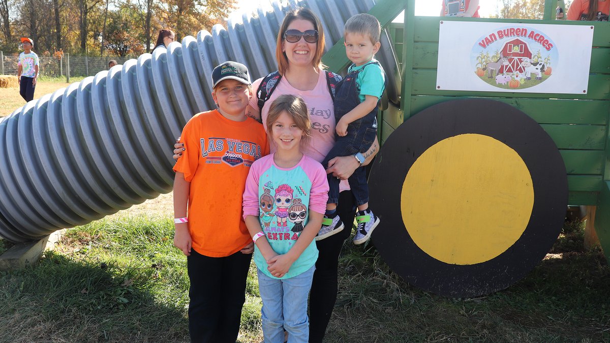 thk_tma's tweet photo. We are so thankful to everyone for making our 2022 THK #FallFamilyDay at #VanBurenAcres a HUGE success!! ππ Thank you to Van Buren Acres for being a wonderful host, organizing the catering, and making us feel right at home! π½π
#THK #TMA #fall2022 #fallcolors #family https://t.co/p1ZsieY641