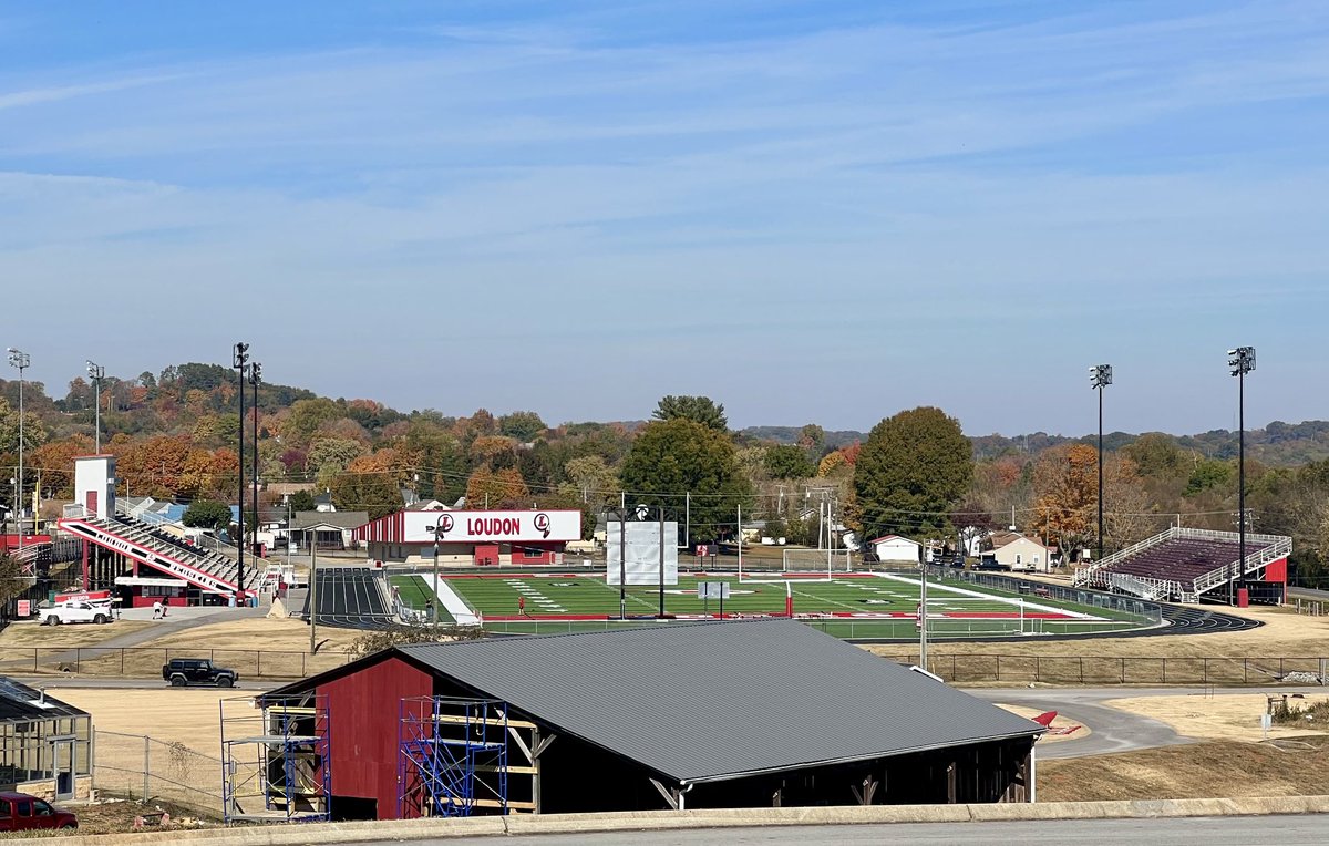 Happy Monday! It’s a lovely day in #LoudonCounty! #TennesseeLife #Autumn #MondayMood