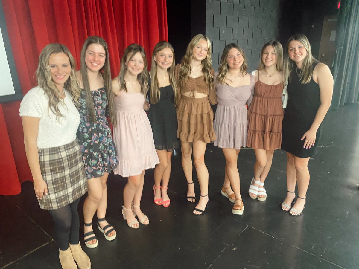 RitcheyMMS's tweet photo. I am so lucky to have coached this freshman football cheerleading squad. I was blown away by their talent, their dedication to academics and athletics, and their maturity throughout the season. Thank you girls for all of the hard work that you put in! Go cards! ♥️ https://t.co/GnEzbZQIdo