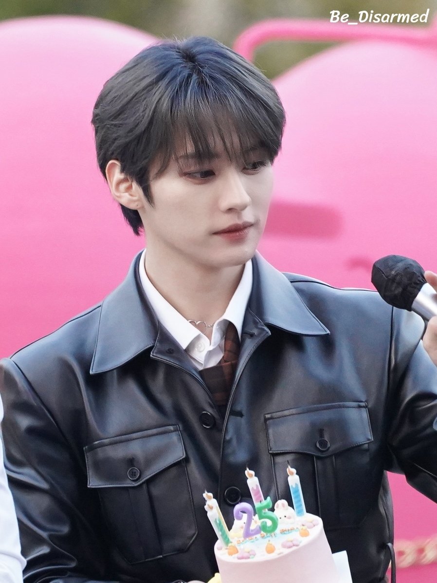Be_Disarmed's tweet photo. 221022 미니팬미팅

리노야 생일축하해🎉
#LEEKNOW #리노
#straykids  #스트레이키즈 
#스키즈 #SKZ

#리노야_생일선물은_평생보자
#DancingGodLeeKnowDay
#HappyLeeKnowDay https://t.co/kSJxfNjqwg