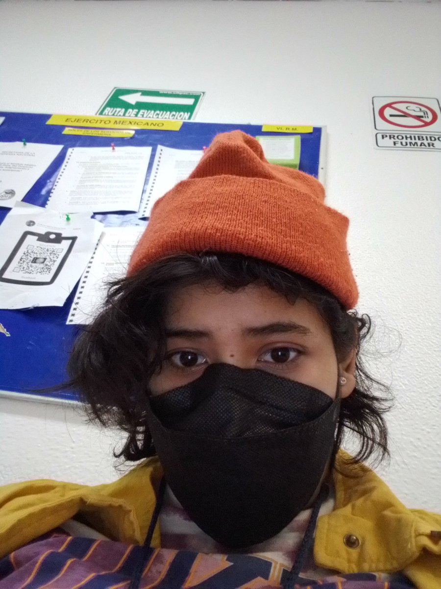 alexlego13's tweet photo. Hoy en la mañana intenté vestirme cómo luz beta, intenté hacerme un cosplay de luz beta con la única ropa que tengo +
#TheOwlHouse
#TOH
#TheOwlHouseBeta
#TOHBeta
#luzbeta
#LuzNoceda
#luzNocedaBeta
#LuciaNoceda
#TheOwlHouseS3
#TOHS3
#TheOwlHouseSeason3
#tohseason3 https://t.co/XIdAZWjdu3