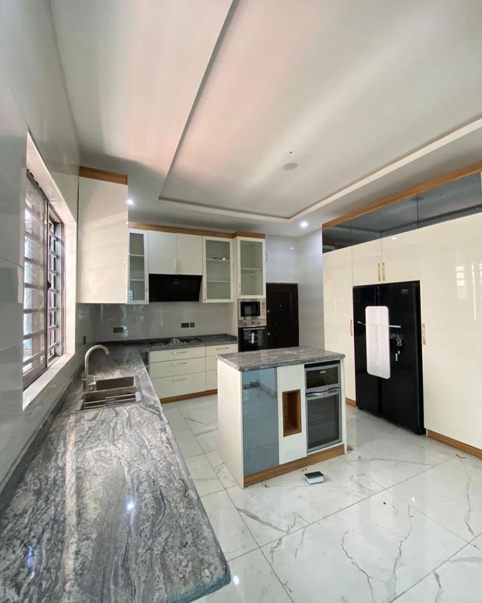 Tominsin_Joseph's tweet photo. PROPERTY IN THE HEART OD LAGOS FOR SALE: BRAND NEW DUPLEX - LEKKI LAGOS
📍 : Agungi Lekki, Lagos.
📑 : Governor Consent
LAND SIZE: 280 square meters
PRICE: N138m.
☎️ : 08161643435
#property #propertyman #yourfavoritepropertyman #realestate #home #lagos #nigeria #invest #duplex https://t.co/M0aXGHYraH