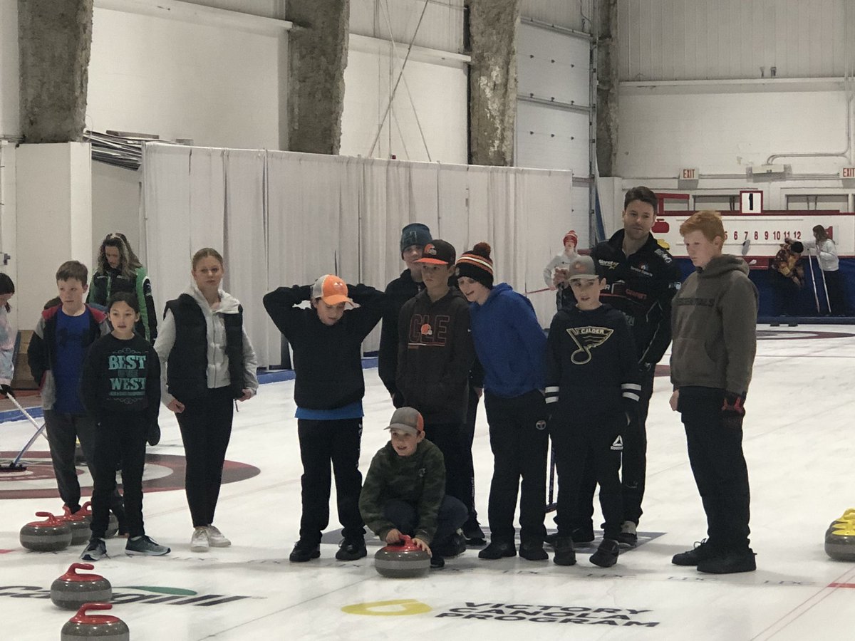 BreanneBeres's tweet photo. @PrideInThePaw A day well spent with a few of our Royal curlers at curling in the Parkland put on by Curl Sask. students also got to meet and listen to Kirk Muyres. https://t.co/nojzLPf52F
