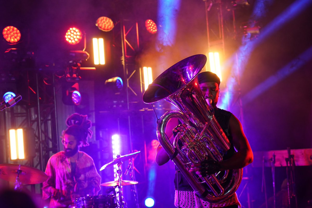 KMHD Jazz Radio 89.1 (@kmhd_jazz_radio) on Twitter photo Head over to our website: kmhd.org & check out our newest video featuring <a href="/TheonCross/">Theon Cross</a>๐ถ๐ฅWe caught up with the tuba extraordinaire for a chat during this summerโs <a href="/pickathon/">Pickathon</a>. You can catch Theon live this Weds, Oct. 26th at the <a href="/JackLondonRevue/">๐ถJack London Revue</a>โจ Head over to our website: kmhd.org & check out our newest video featuring <a href="/TheonCross/">Theon Cross</a>๐ถ๐ฅWe caught up with the tuba extraordinaire for a chat during this summerโs <a href="/pickathon/">Pickathon</a>. You can catch Theon live this Weds, Oct. 26th at the <a href="/JackLondonRevue/">๐ถJack London Revue</a>โจ