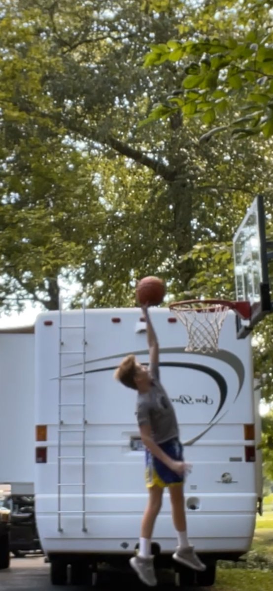 EvanGoodwin 2028 (@evangoo76077008) on Twitter photo Got this cool picture, while dunking on 8.5 Got this cool picture, while dunking on 8.5