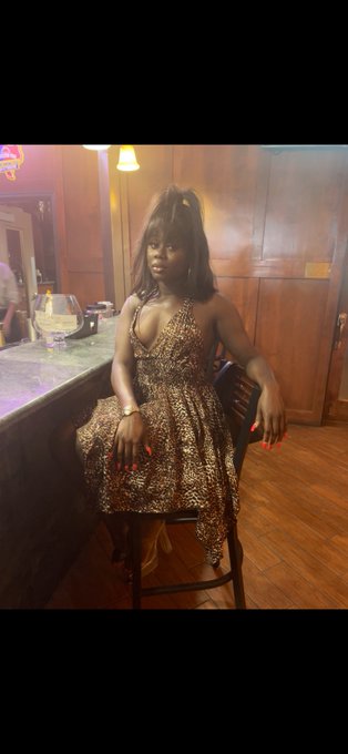 Happy Monday babes 🌹 https://t.co/aFpmbZ2X7V<a href="/tag/newprofilepic"class="tags"><span>#newprofilepic</span></a>