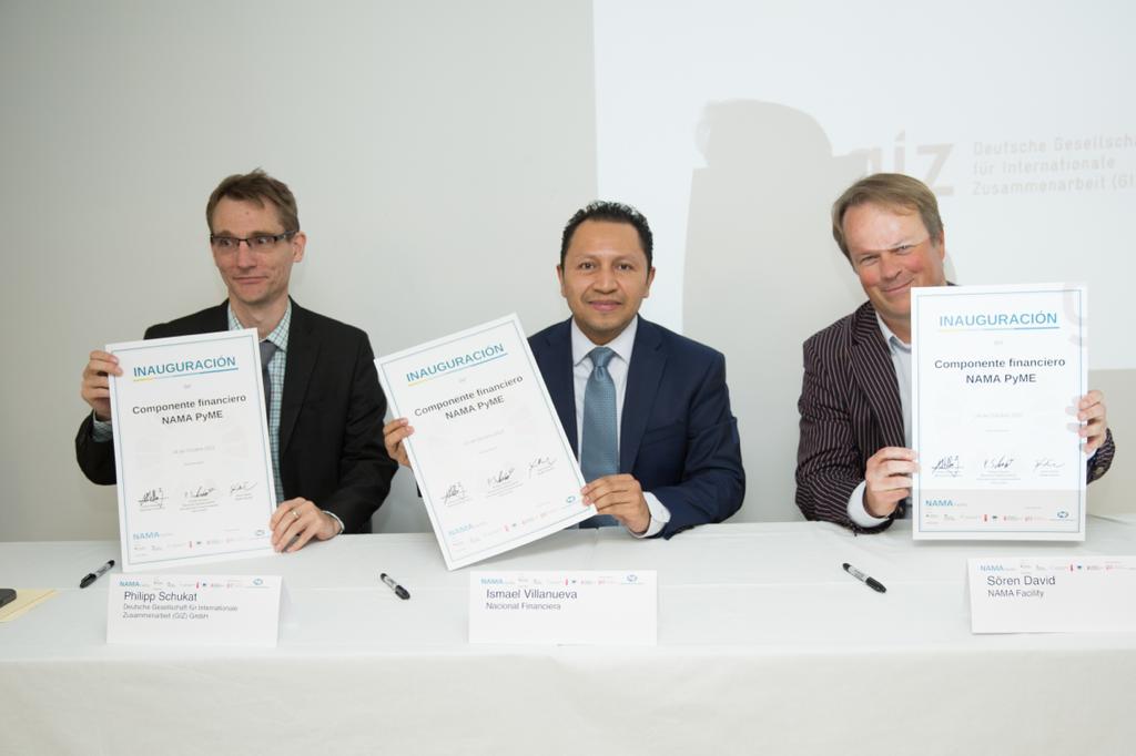 Firman <a href="/NafinOficial/">Nacional Financiera</a> @GIZMexico y @NAMAFacility el Grant Agreement del programa #NAMAPyME “Eficiencia energética en pymes como contribución a una economía baja en carbono en México", proyecto que permitirá generar condiciones para financiar inversiones para el ahorro de energía.