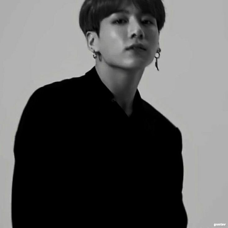 dolcevcut's tweet photo. [ABO] #taekookau • Possess You

Jk era un alfa que estaba enamorado de un lindo y tierno omega, Th, lástima que él solamente lo veía como un amigo. 

El pelinegro quería enamorarlo, quería poseerlo, él siempre lo abrazaba para impregnarlo de sus feromonas, moría por ser su alfa. https://t.co/ewS7byWgvs