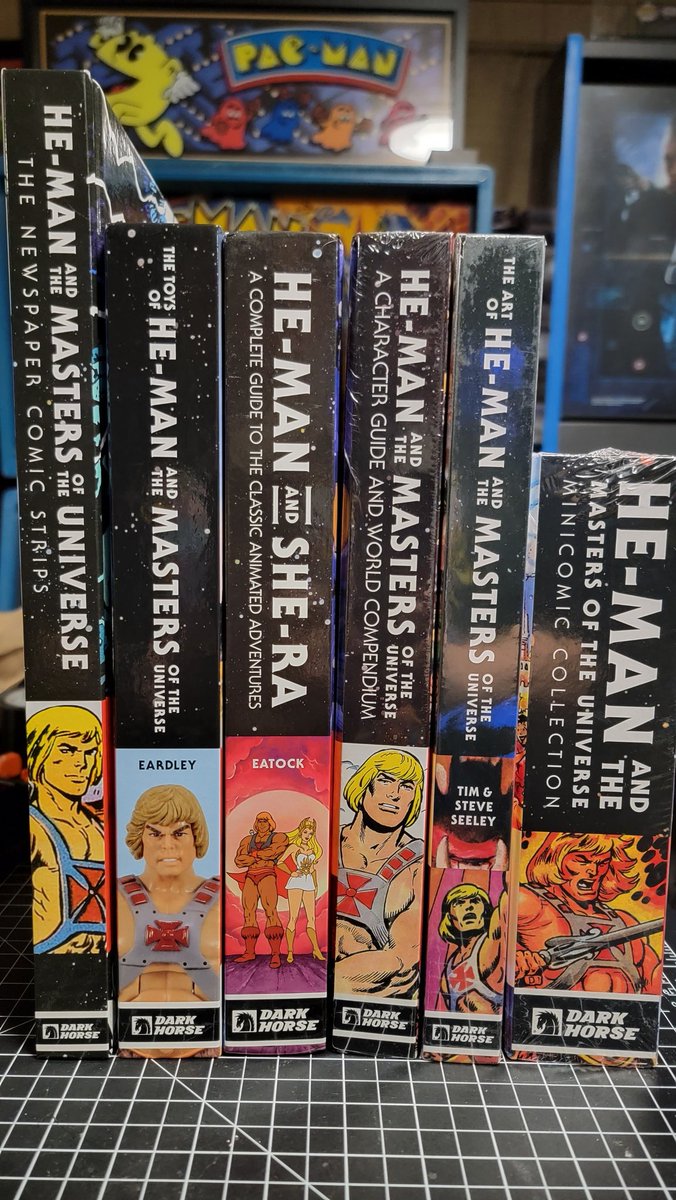 CrowContinuum's tweet photo. I know what the next six books I'm going to read are. https://t.co/19gX4tdEh2