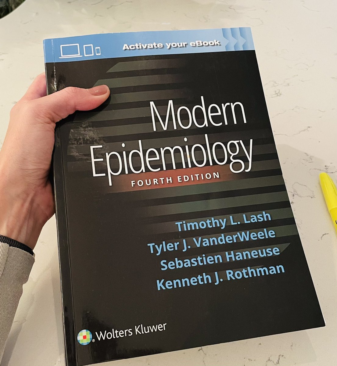 Lauren Hunt tweet media