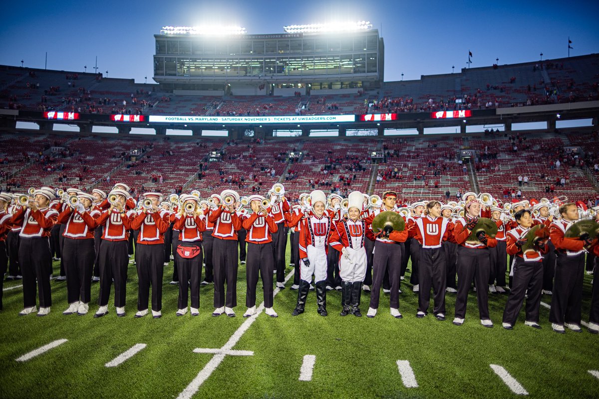 badgerband's tweet photo. Nothing better than a Badger win and a guest conducting appearance by @SMBofficial’s Steve Miller on Homecoming!
#OnWisconsin
📸: @pxphotography https://t.co/6MGqCePf4F
