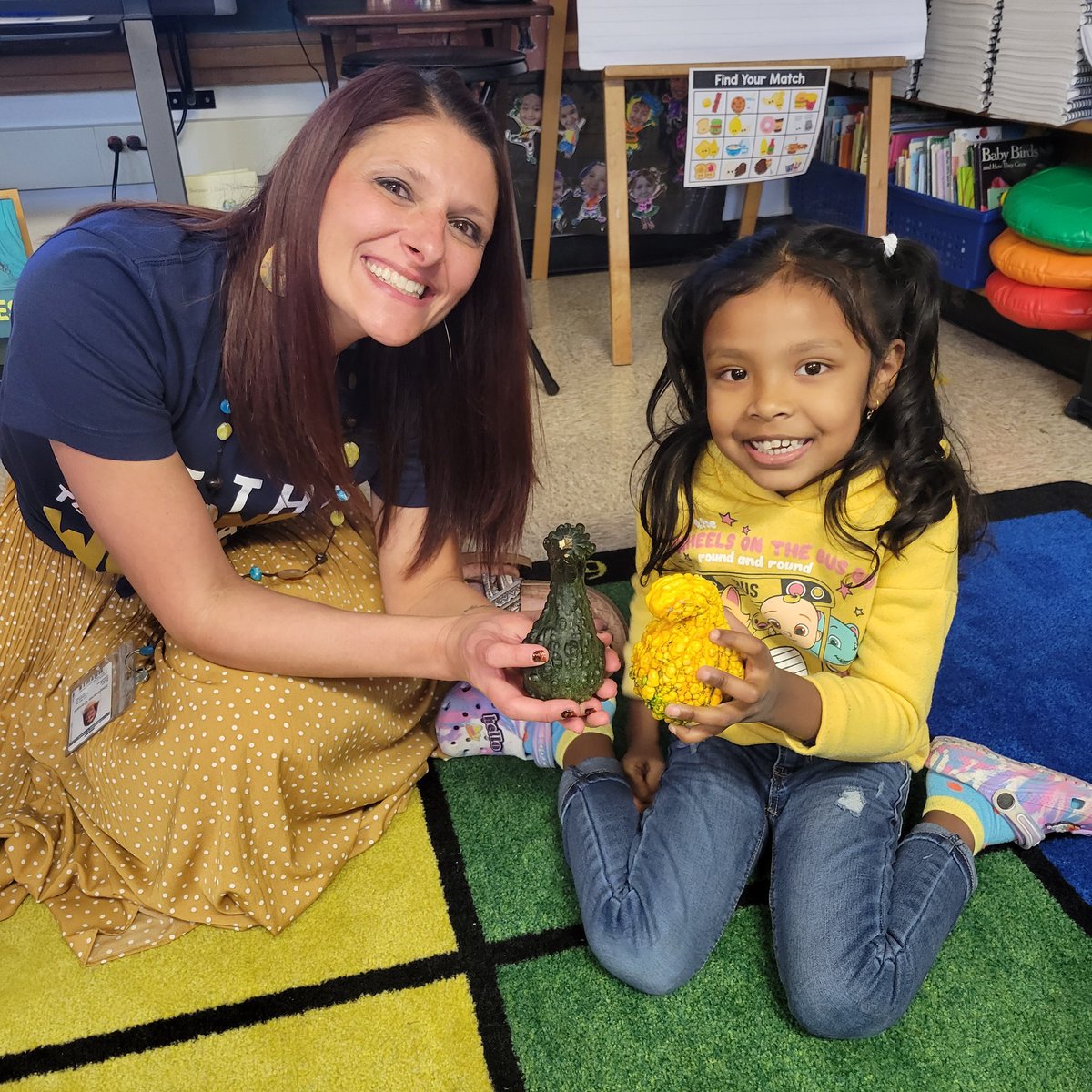 Using mindfulness to practice observational skills with fun fall gourds!
@SCanaleGCSD 
@Gcsdmindfulness