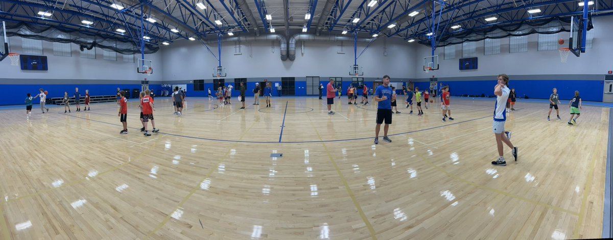 coachagarrett's tweet photo. Wow, a lot of energy in the gym! 🏀 Over 120 kids 3-6 grades at the Youth League draft. Thanks to the parent and sponsors for making it happen. Kudos to Coach Jay Gerkin for the tremendous organization. https://t.co/Aft6kbQf0K