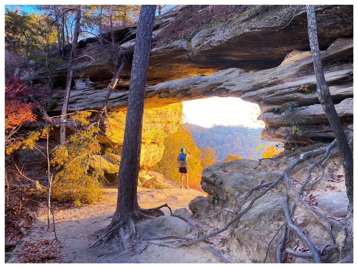 JReynoldsKy's tweet photo. Early morning run to Double Arch in the Gorge Sunday. https://t.co/ETjR1sZz2I