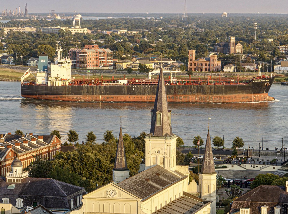 Red rust on the river, New Orleans