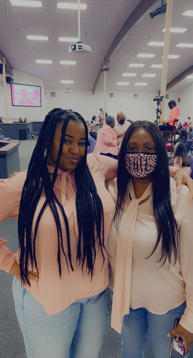 LM_Chocolate's tweet photo. #praiseinpink @COPraiseIM
@sgilmore888
I promise we did not plan this lol. #wecutetho https://t.co/axTzf0haNB