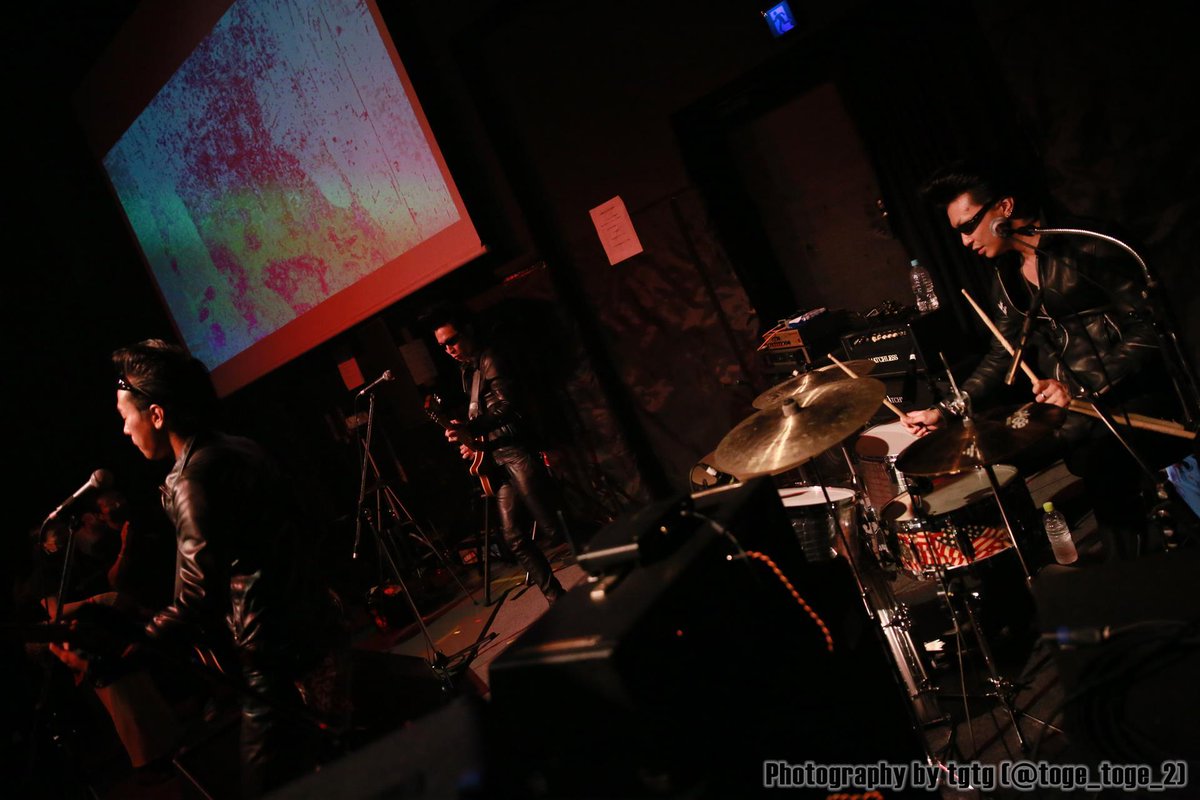 toge_toge_2's tweet photo. ライブフォト
Fine Sound pre. Aurora Jam Fest. 2022
WHITE CATSS
2 of 2

#Photo_Folio #photo #photography #PhotoOfTheDay #photographer #ファインダー越しの私の世界 #写真好きな人と繋がりたい #写真 #ライブ #ライブハウス #ライブ写真 #ライブ撮影 #キリトリノセカイ #FineSound https://t.co/vizX41bsjx