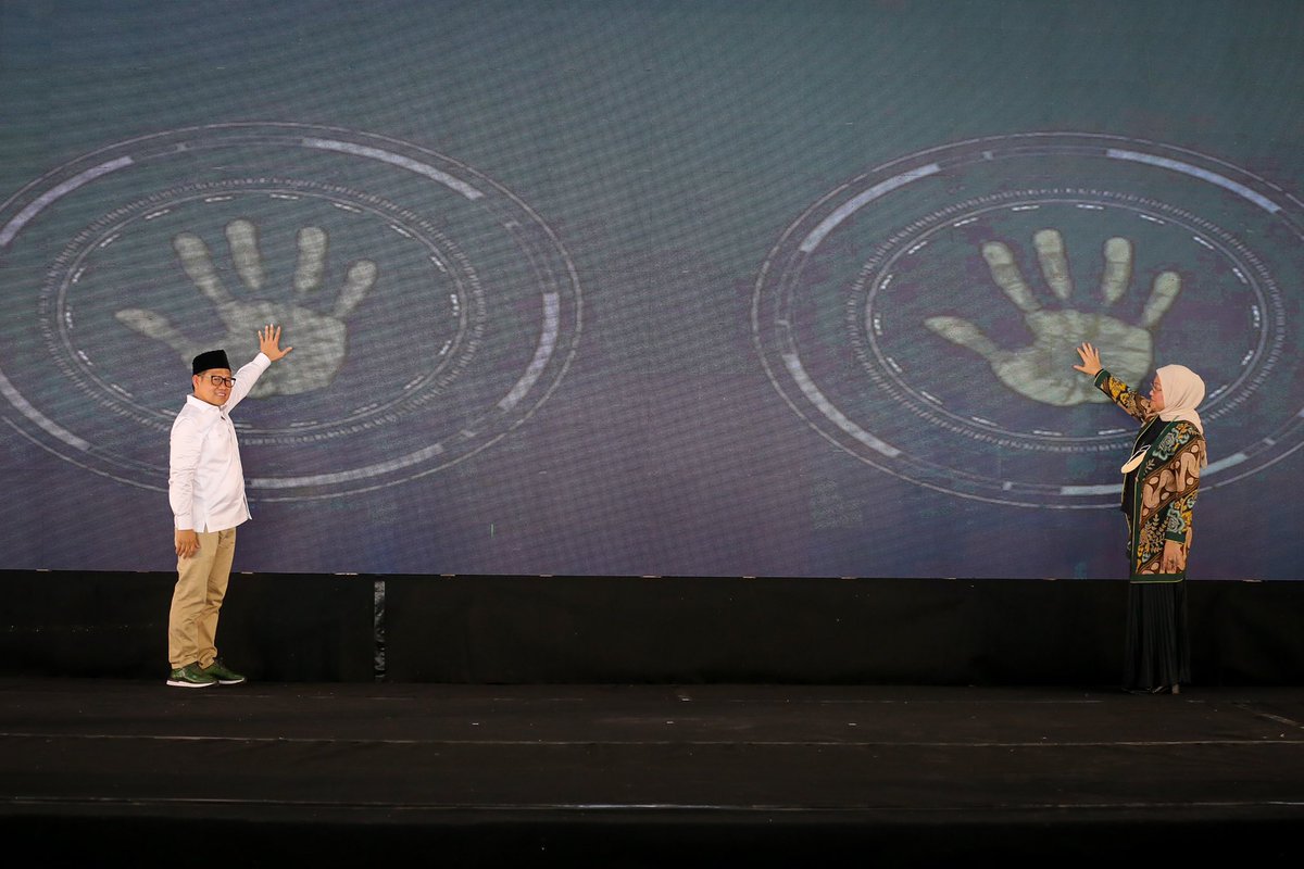 Launching beasiswa digital untuk santri by <a href="/menakertrans/">kemenakertrans</a> dan <a href="/idafauziyah/">Ida Fauziyah</a> 
Menyambut Hari Santri Nasional 2022