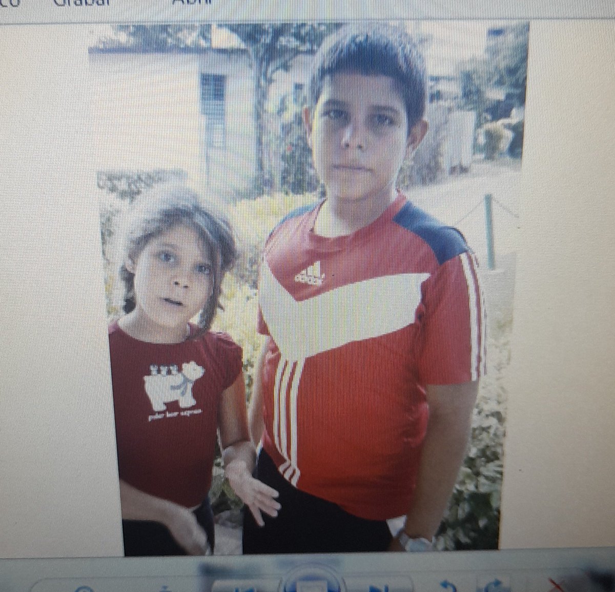 DanielaViamont4's tweet photo. Cada persona tiene su alma gemela, mi hermano es la mía❤ https://t.co/npGi830Xl0