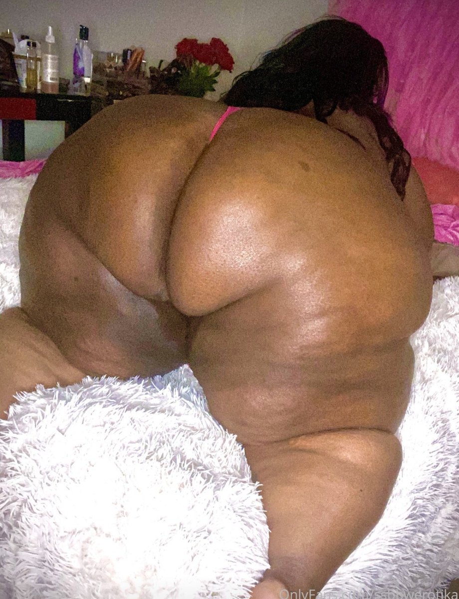 FatWomenFanClub's tweet photo. @TheMiddleBorn Hi loves! We're here yet!

If you love #FatWomen
You can follow our great @FatWomenFanClub and
specially @ Bbwfeedee1 on
https://t.co/0Dy7qIXVbS 😋

Active the 🔔 and let's go to 🔄, ❤️ and share all ours tweets ‼️

And let's go to gain, gain and gain togheter.

Thanks. https://t.co/hmJUBzKOPx