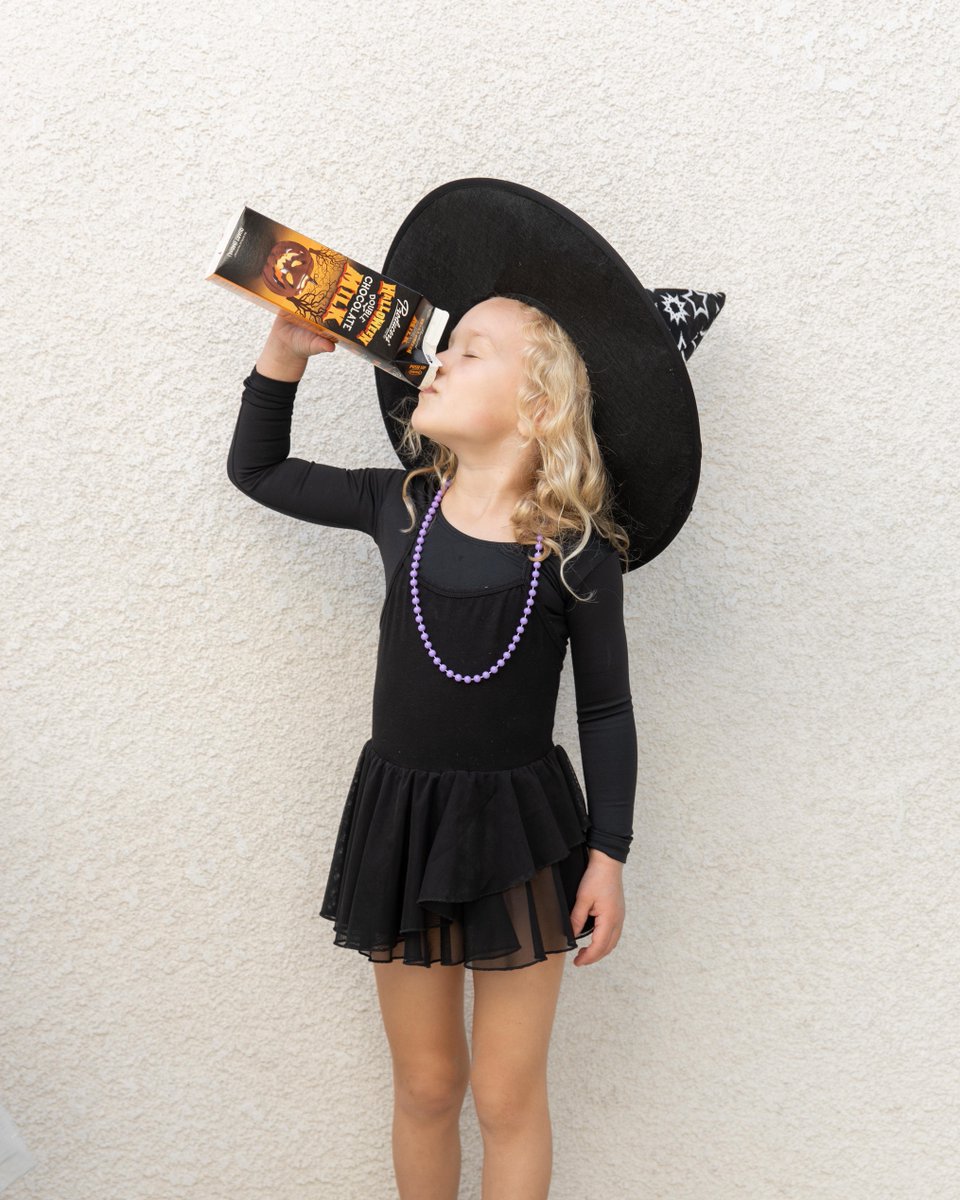 Sometimes, milk just tastes better when it's being sipped straight from the carton💫

Producers Dairy's Halloween Double Chocolate Milk is on stands now, likely at your local grocer. Enjoy!

.
.⁠
.⁠
#producersdairy #producers #fresno #dairy #halloween #chocolatemilk