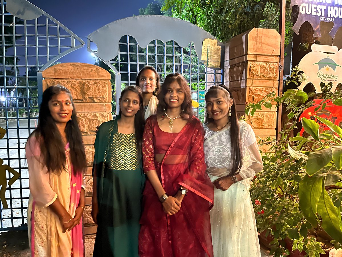 SambhaliUS's tweet photo. Happy Diwali from Jodphur! 🧨 Sambhali U.S. President @shereen_arent  joins the celebration at @SambhaliTrust , including some girls from the Trust's boarding homes and international supporters. 
#DiwaliCelebration #Diwali2022 https://t.co/0KNvgiy1m9