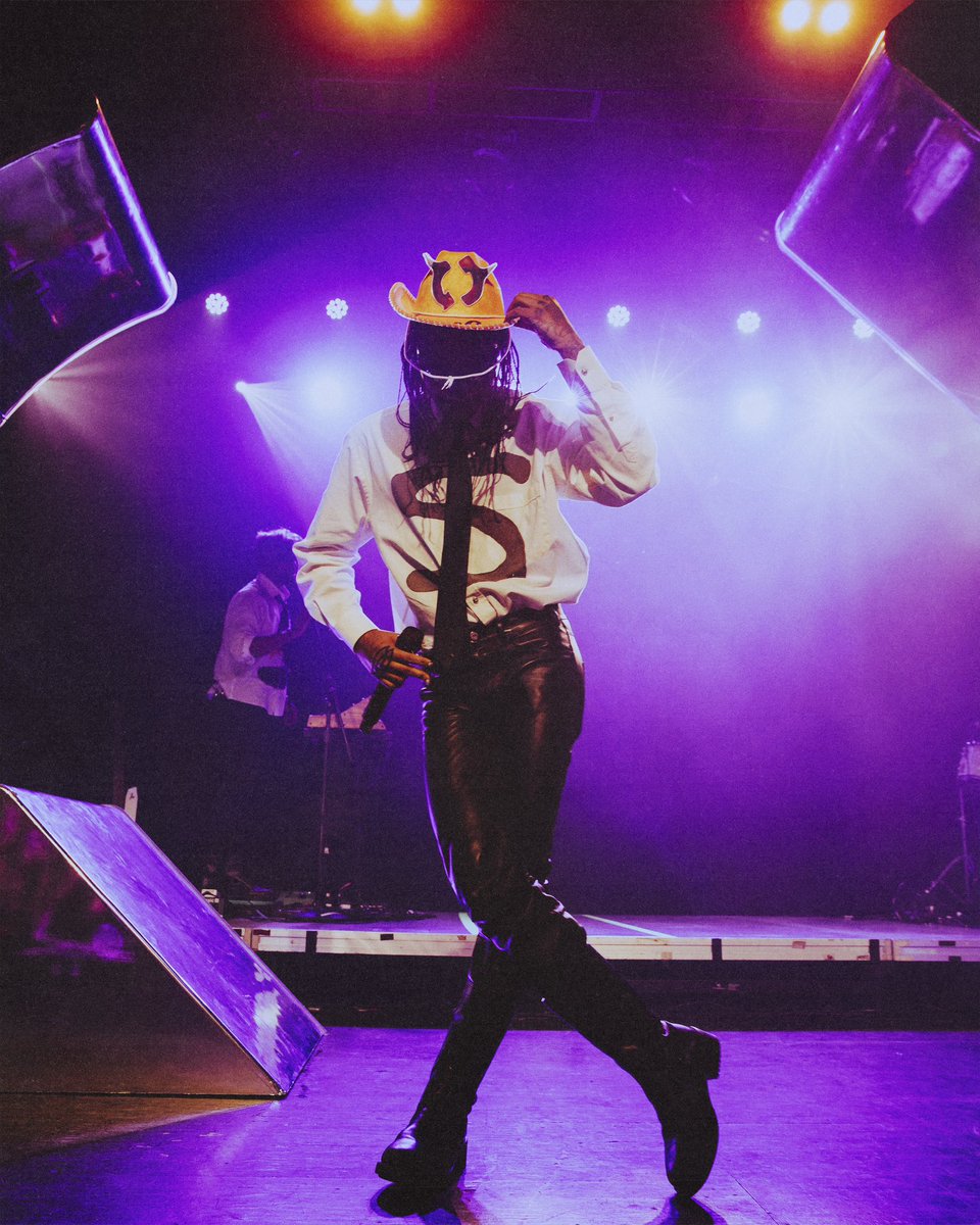 connr0's tweet photo. Took some photos of Steve Lacy in Nashville🤍📸 https://t.co/rBDWaQoFsh