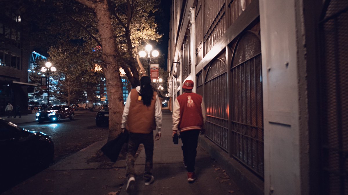 FrvnkoMedia's tweet photo. Just two individuals really from Seattle trying to find a way out 📸🎙 TF shoot with @CamTheMac2Bz https://t.co/drpVQrlKev