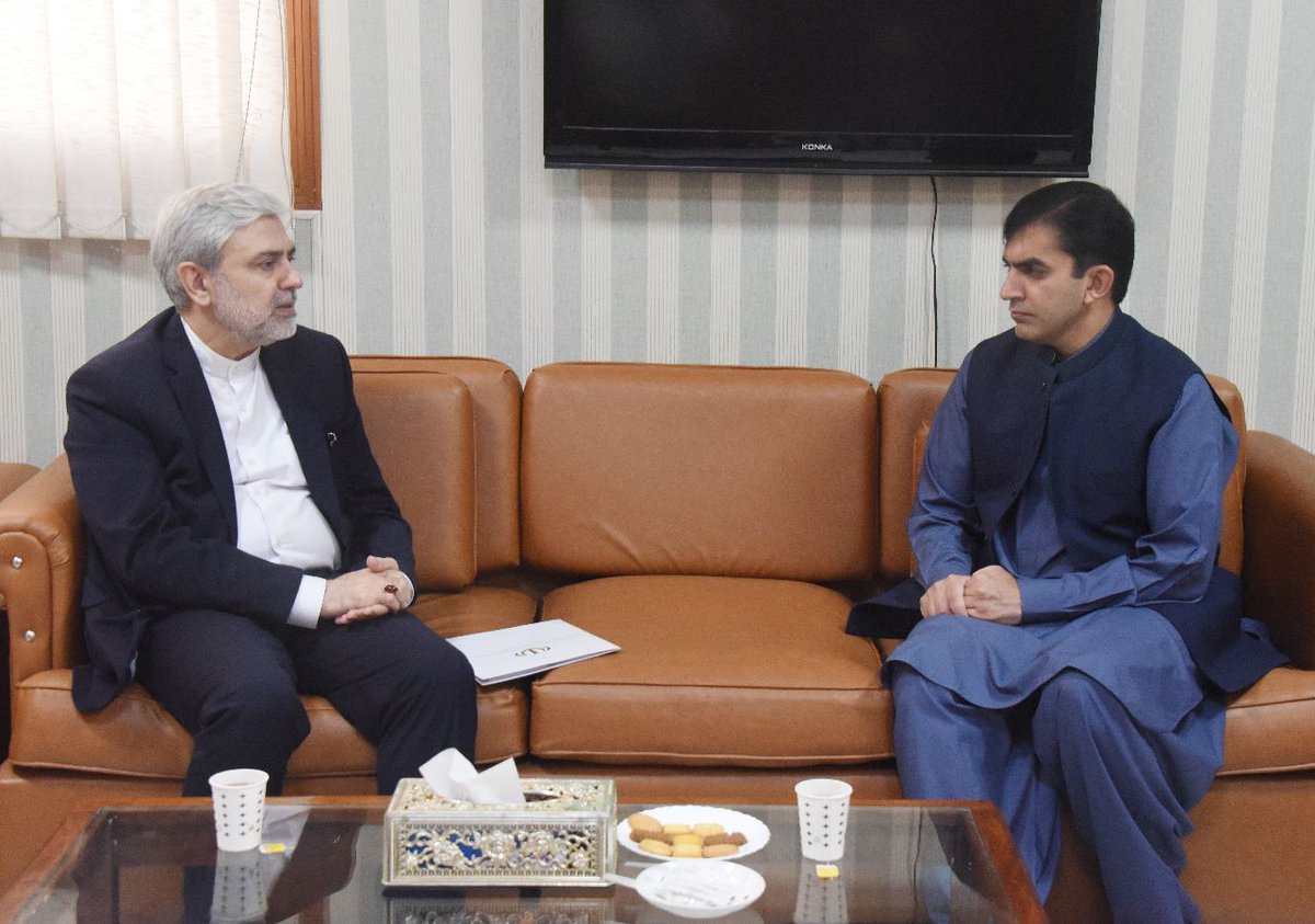 NA_Committees's tweet photo. Iran’s ambassador to 🇵🇰 Syed Muhammad Ali Hussaini called on Chairman Standing Committee on Foreign Affairs Mohsin Dawar. They exchanged views on deepening Pak-Iran ties, promoting trade &amp; addressing humanitarian crises across the region. 
Read More⬇️
https://t.co/0NALCUpTUZ https://t.co/Rwf5cwMaLj