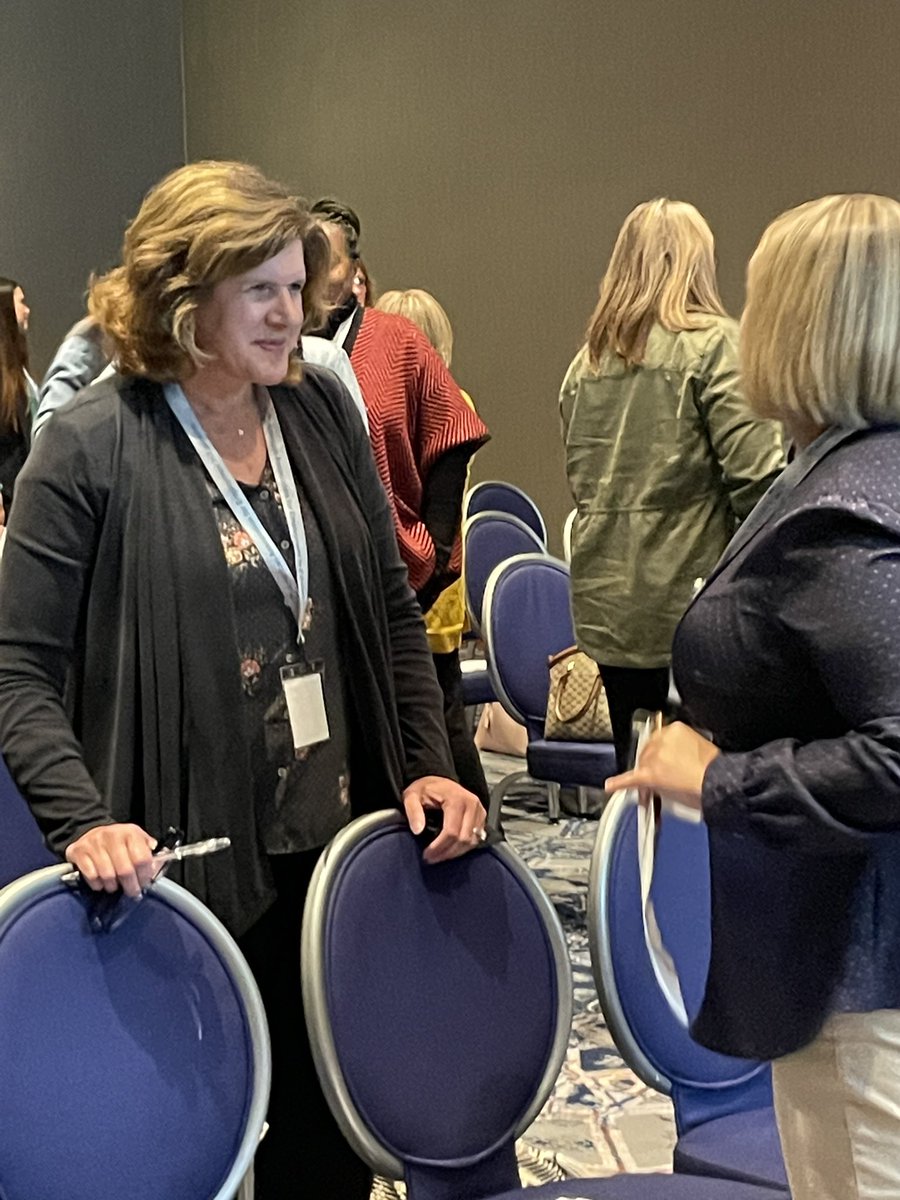 LeadersConnect3's tweet photo. AAEE 2022 kicking off with a presentation on “Everyone is a Recruiter/Always recruiting mindset”.  @InsightEdGroup https://t.co/jD08cQ33m6