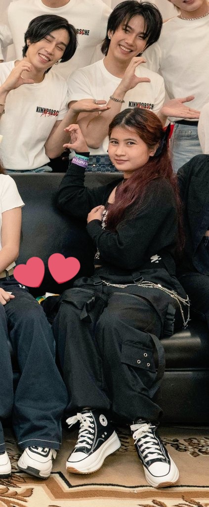 piiimxs's tweet photo. @biblesumett Salamat sa pagbuo ng heart sign pose ko P'@biblesumett🥺
I'm not sure if u still remember me Bibs but I'm the one who showed you a medal last Saturday🥺
I just want to thank you again for your encouraging words which helped me a lot during my roller coaster journey in college.😭 https://t.co/9H6Xu7Wl2A