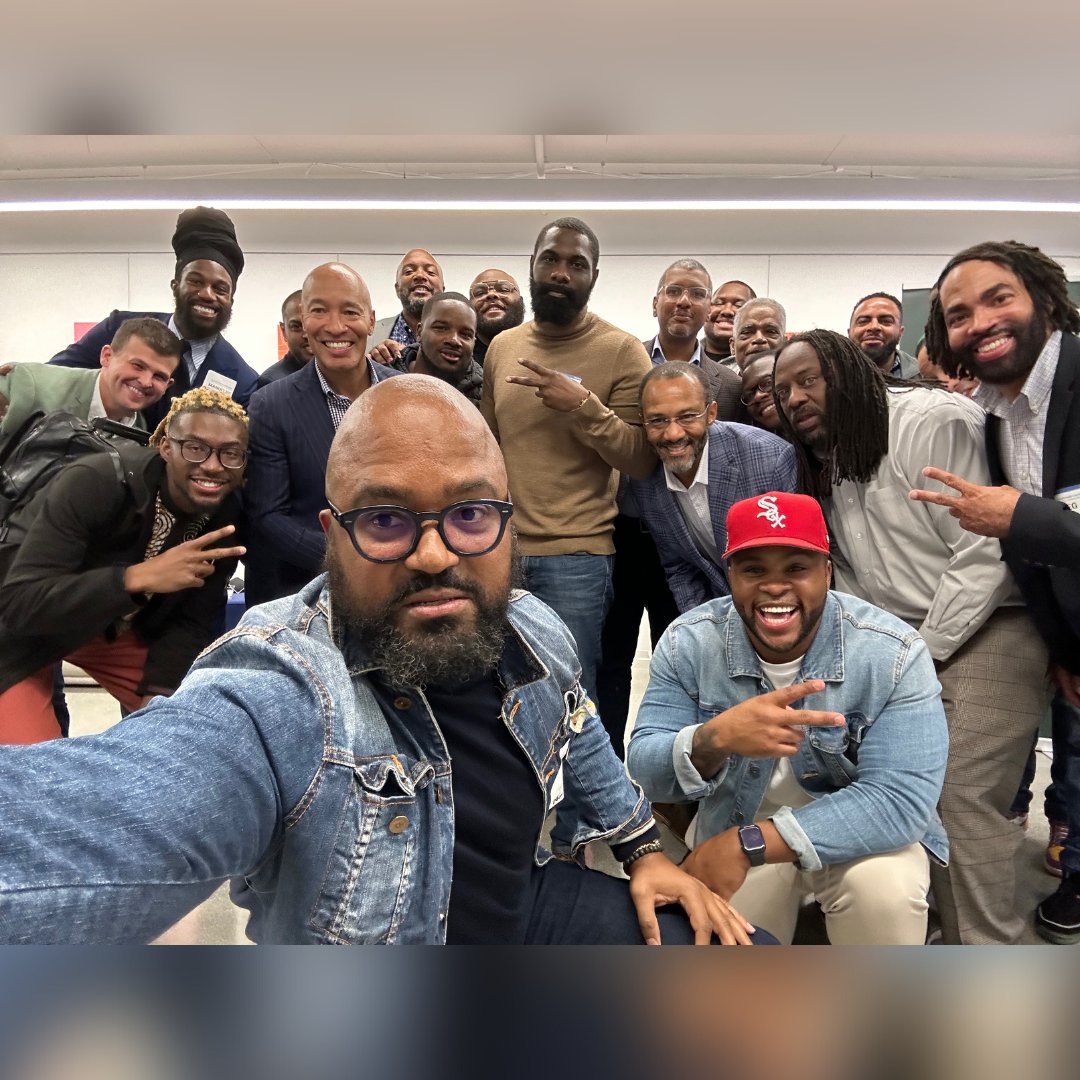 FundBlackChi's tweet photo. On Friday, October 14, CAAIP held our first event focused on bringing Black men in the philanthropic and nonprofit sectors together to begin an essential conversation about various issues impacting our shared work.  

#CAAIP #BlackMen #Philanthropy #Leadership https://t.co/RsgsPQHHmA