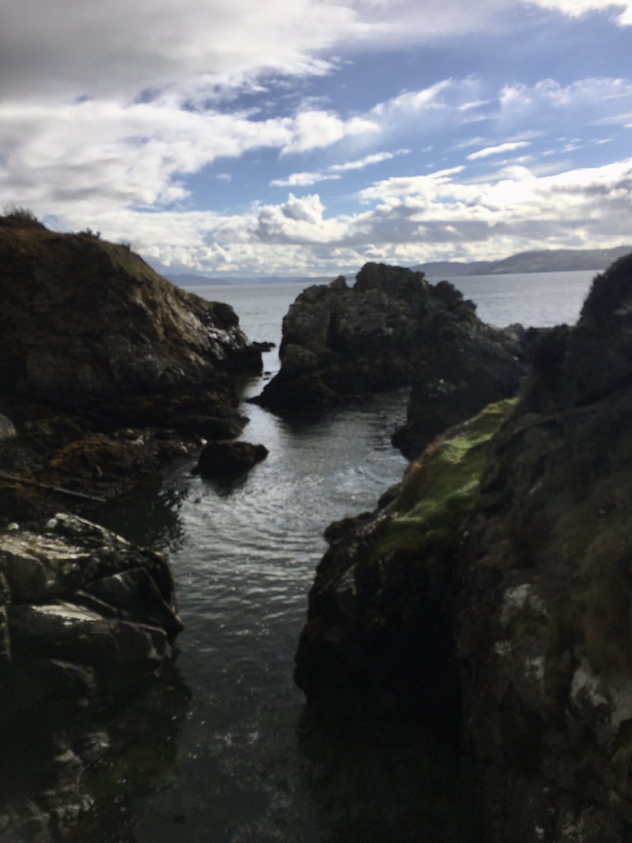 MMaryMcKenna's tweet photo. #Inishowen roadtrip with @scrowley88 didn’t disappoint today #lucky #FortDunree #WildAtlanticWay #bigDonegalskies https://t.co/dZeYtrfoAZ