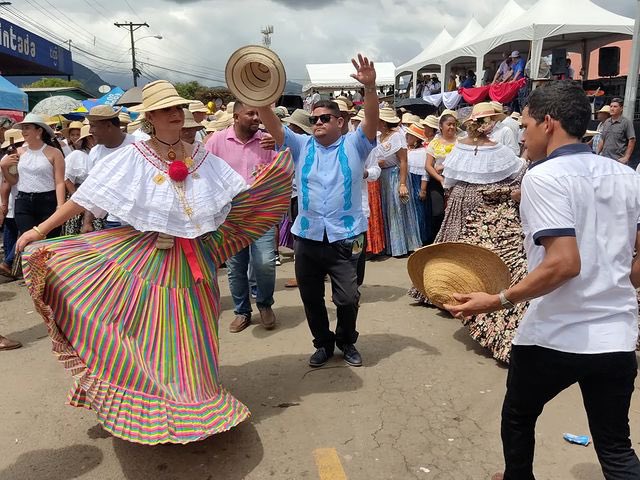 Paula Maria González tweet media