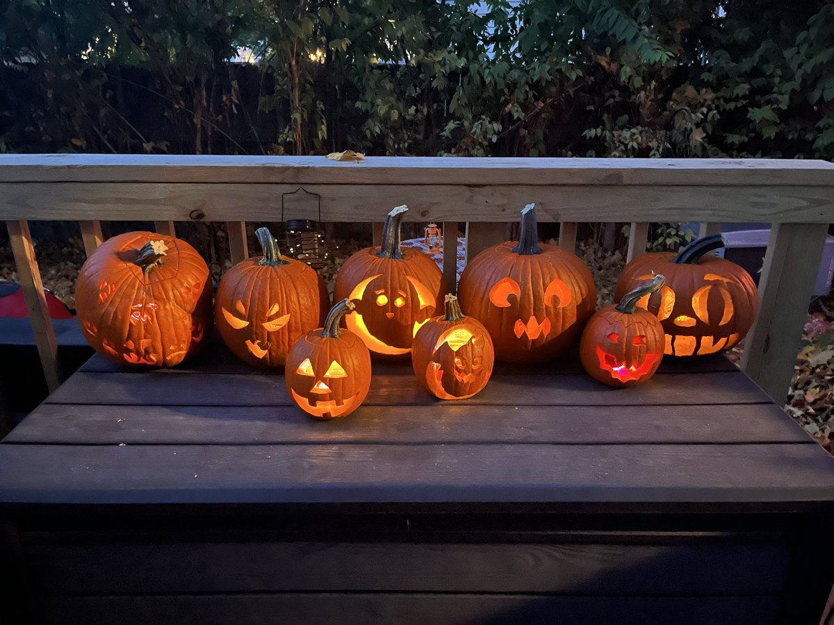 Our lab’s annual pumpkin carving contest shows our talents extend well beyond research! <a href="/OhioStatePsych/">The Ohio State University Department of Psychology</a>