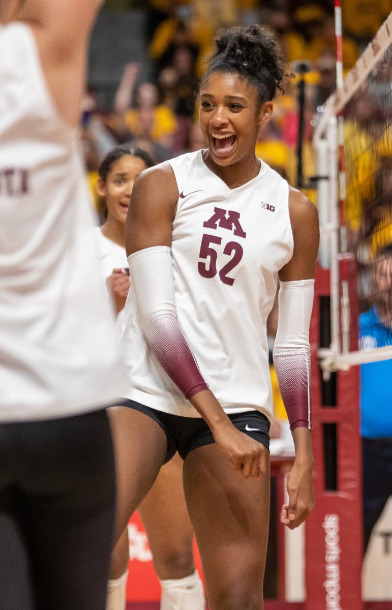 Carter Booth is the ONLY freshman to rank in the top-10 in <a href="/B1GVolleyball/">Big Ten Volleyball</a> in blocks per set in 2022 (1.29).

Booth has tallied five matches with 5+ blocks and four with 7+ this season.

Glad to have 5️⃣2️⃣ on our side 🤗