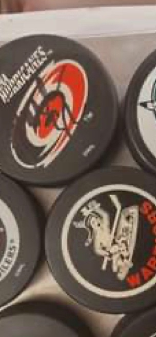 Frado72's tweet photo. @odognine2 @OverDrive1050 Hey O Dog, is this your signature? https://t.co/MaoNmuuRS2