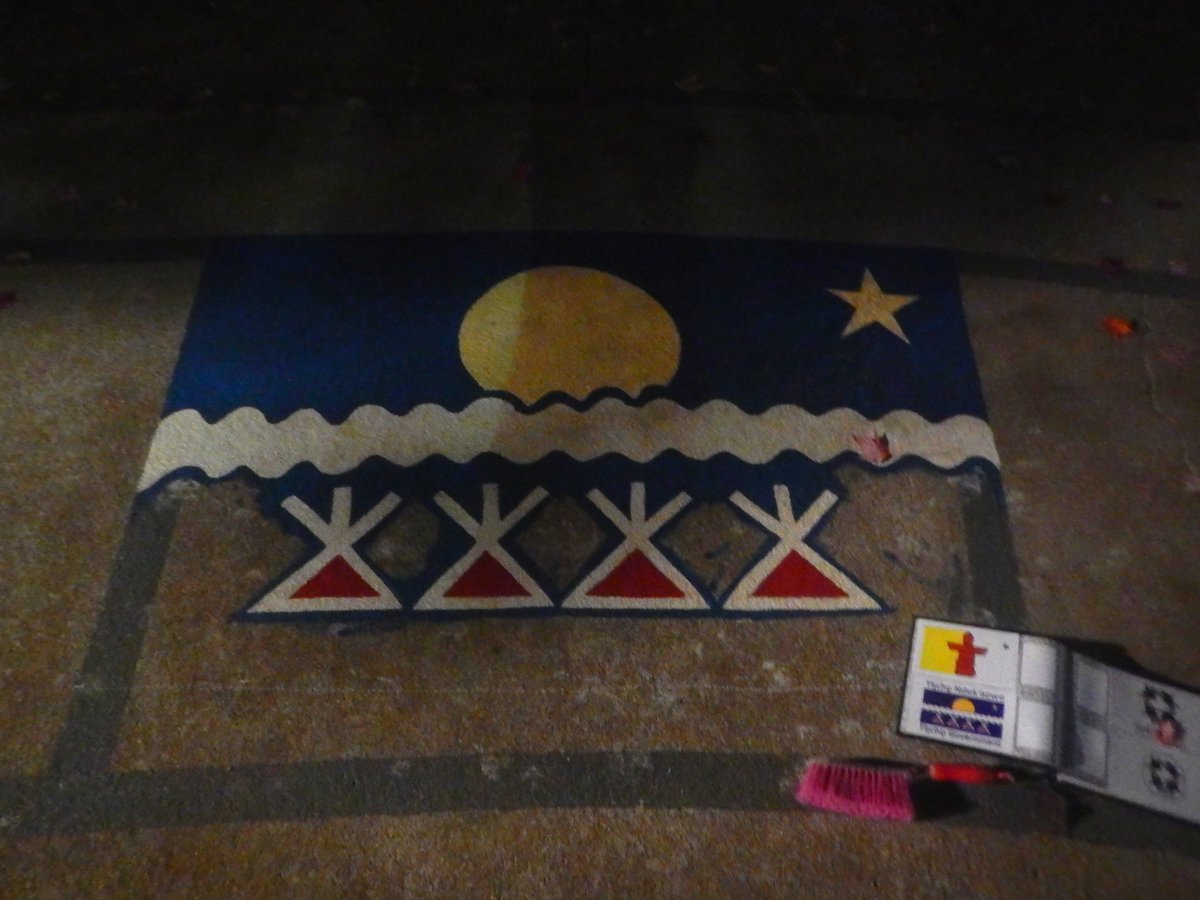 LabyrinthsDOTca's tweet photo. Medicine Walk Labyrinth...
Tłı̨chǫ Ndek'àowo Flag
The North Star represents a new era
As The Tłı̨chǫ move united into the future
Committed to protecting
Their Language,
Culture
& Way of Life for Future Generations of Tłı̨chǫ citizens
| #Tlicho #nwt #Treaty11 #Labyrinths🍥 https://t.co/vkngSLO87x