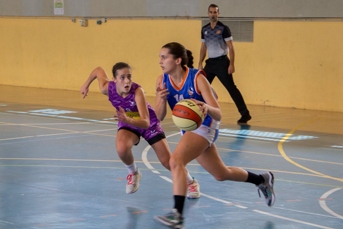 Ointxe's tweet photo. Errendimentuko kadeteak, urrea 🏀⛹️♀️
Unai y Franen taldea #egurrean Musakolan 👊👊
@ekiolaenergia Ointxe! 83 ▶️ 23 @beraberasaski
#saskibaloia #HarrobiaGureEtorkizuna #pasioa #ilusioa #neskenproiektua #ointxenortasuna 💯😈
📸🎥 @mlizarralde ederrak 🔝🔝 https://t.co/hc6isV7xgD