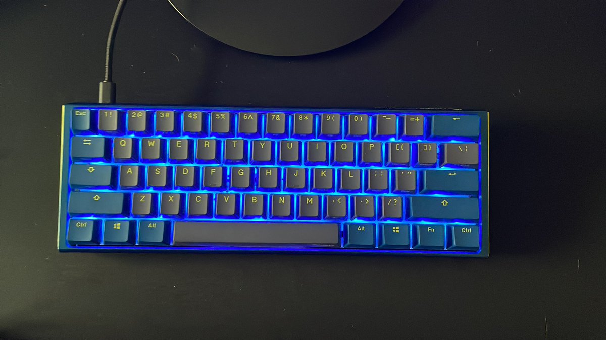passsingtime's tweet photo. @ImRisky__ Ducky One 3 Mini https://t.co/GDM6UiX514