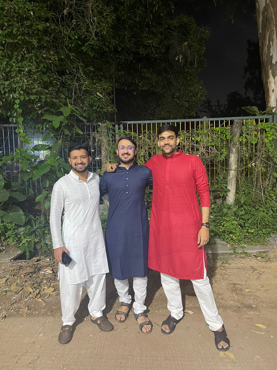 KJ_MUFC's tweet photo. Mandatory Diwali post :D
@iam_saleem @chaitanyajoshi_ @Avina48276043 @rishiagarwal95 https://t.co/rfxxwNqHtE