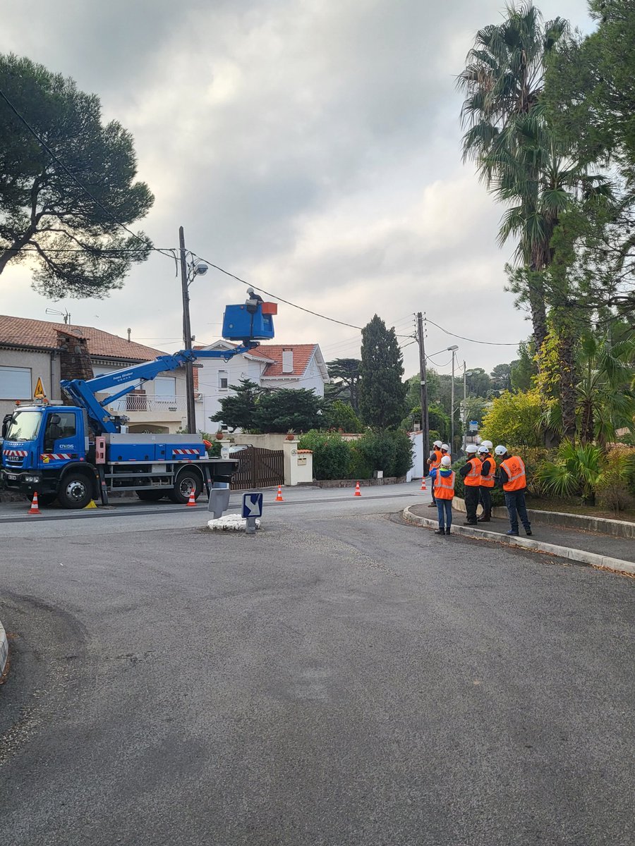 La DR #enedis_coteazur forme ses managers à l'encadrement des TST BT. Cette session animée par VIRELEX avait pour but de professionnaliser les encadrants à la maitrise du prescrit, à la validation des préparations et à l'observation du savoir-faire des opérateurs TST BT. #enedis