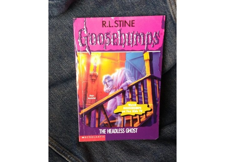 ShopFlipFlo's tweet photo. 🍬SALE🍫
10% off the entire shop AND 15% off select halloween and spooky items from now until Halloween! 

https://t.co/McXtib53g2 

#tapehead #horror #vhs 
#horrorcollector #goosebumps #books #halloween #etsy #sale #theflippinfloridian #vintage #nostalgia #80s #90s https://t.co/KXDRbWUOTD