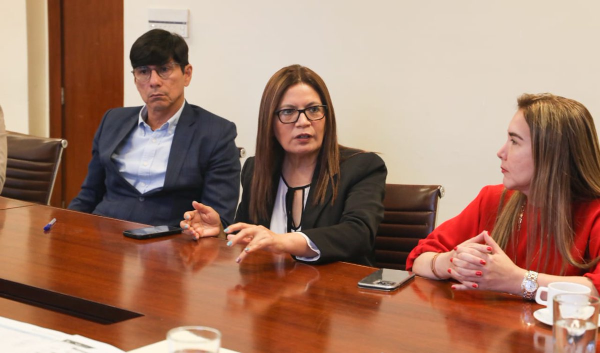 goberguayasec's tweet photo. @LorenzoCalvas @MinGobiernoEc @Presidencia_Ec @FiscaliaEcuador @PoliciaEcuador ...en operativos sean mejores. 
.@LorenzoCalvas es importante conocer realidades que tienen las instituciones y dar seguimiento para que estas cambien o se articulen de forma diferente. https://t.co/XiEWVJfp5S