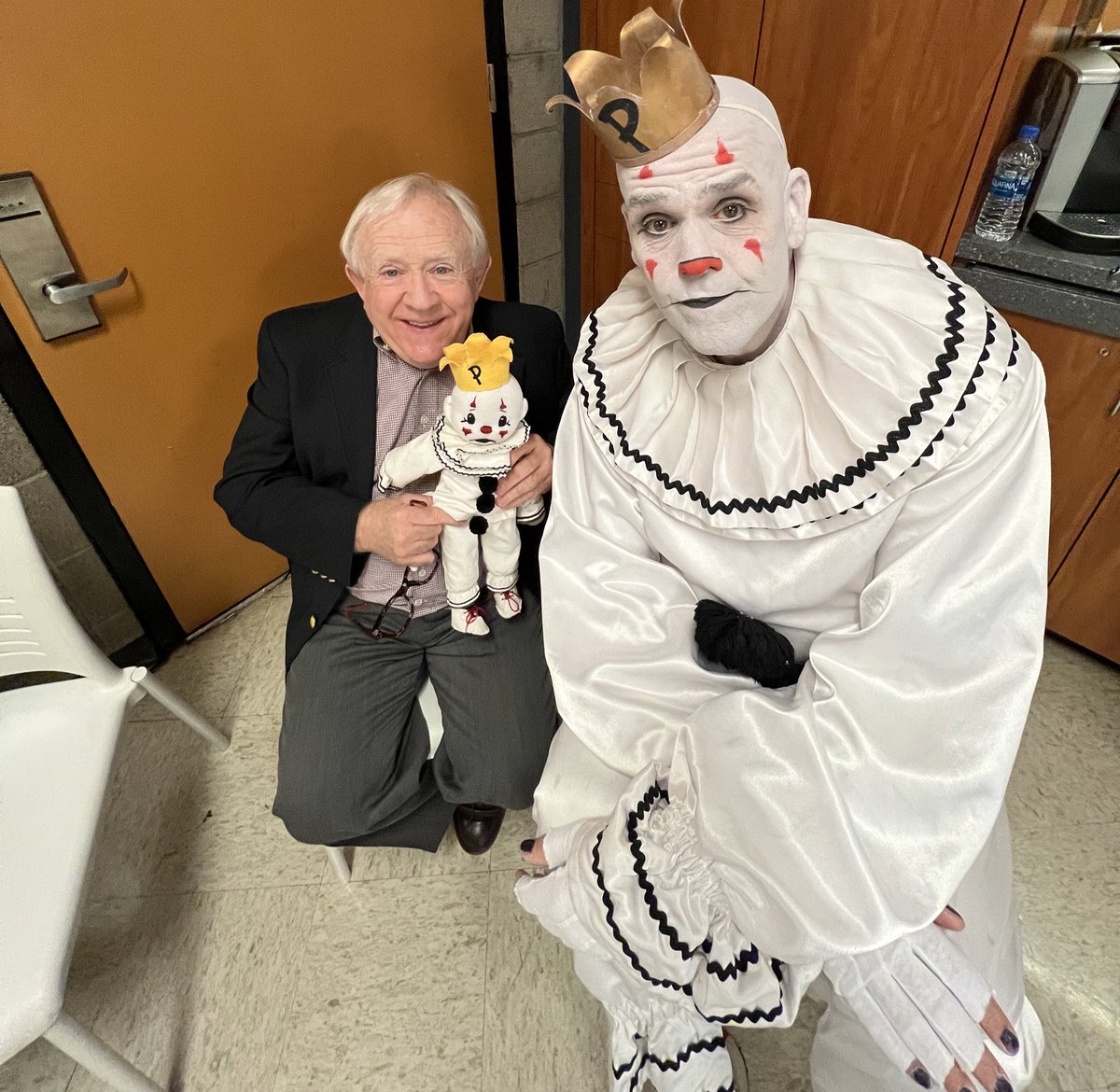 PuddlesPityP's tweet photo. Leslie Jordan is a beam of light and laughter and joy. I’ll miss you, my friend. https://t.co/i69BNil8kB