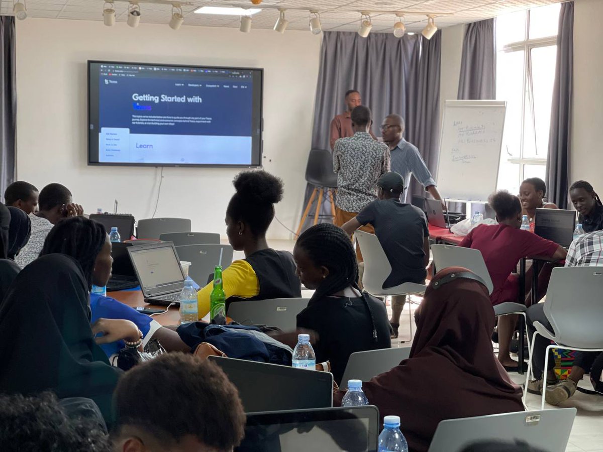 Tezos Uganda tweet media