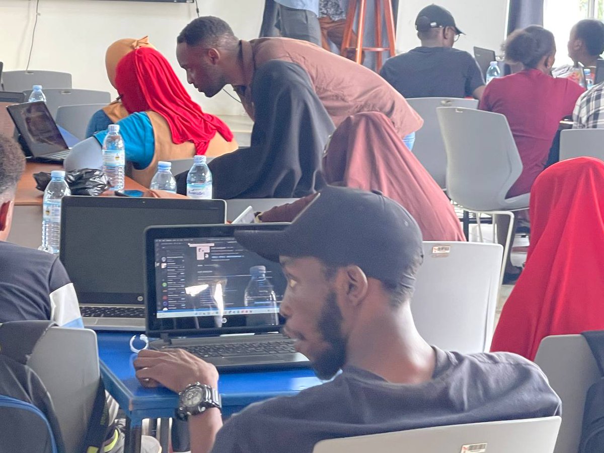 Tezos Uganda tweet media