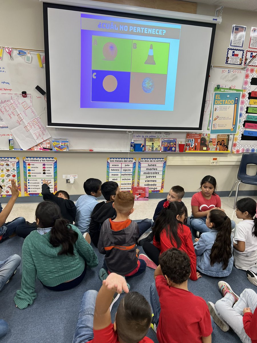 Bilingualadv's tweet photo. It’s Mix it up Monday today in Mrs. Rendon’s 2nd grade class! Students justifying their answer with peers by discussing the attributes of 3D solids. #whichonedoesntbelong #energizers #classroomdiscussion #NISDMathGold @NISDElemMath @NISDPassmore @ms_jhernandez83 @texteacher https://t.co/2elgPbwJNP