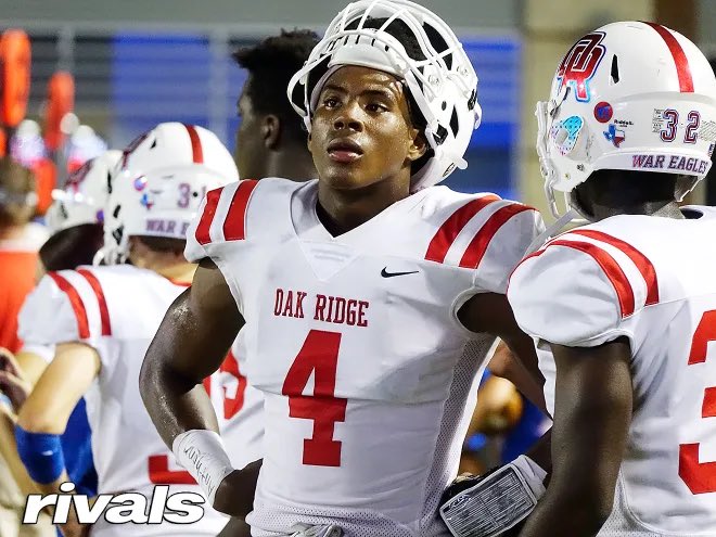 🔮: Oregon is red-hot following its big home win over UCLA, as the Ducks have secured two commitments today and could be trending towards a third this week. I’ve entered a new @Rivals #FutureCast for Conroe (Texas) Oak Ridge 4 ⭐️ LB Justin Williams. 🔗: n.rivals.com/news/new-2024-…
