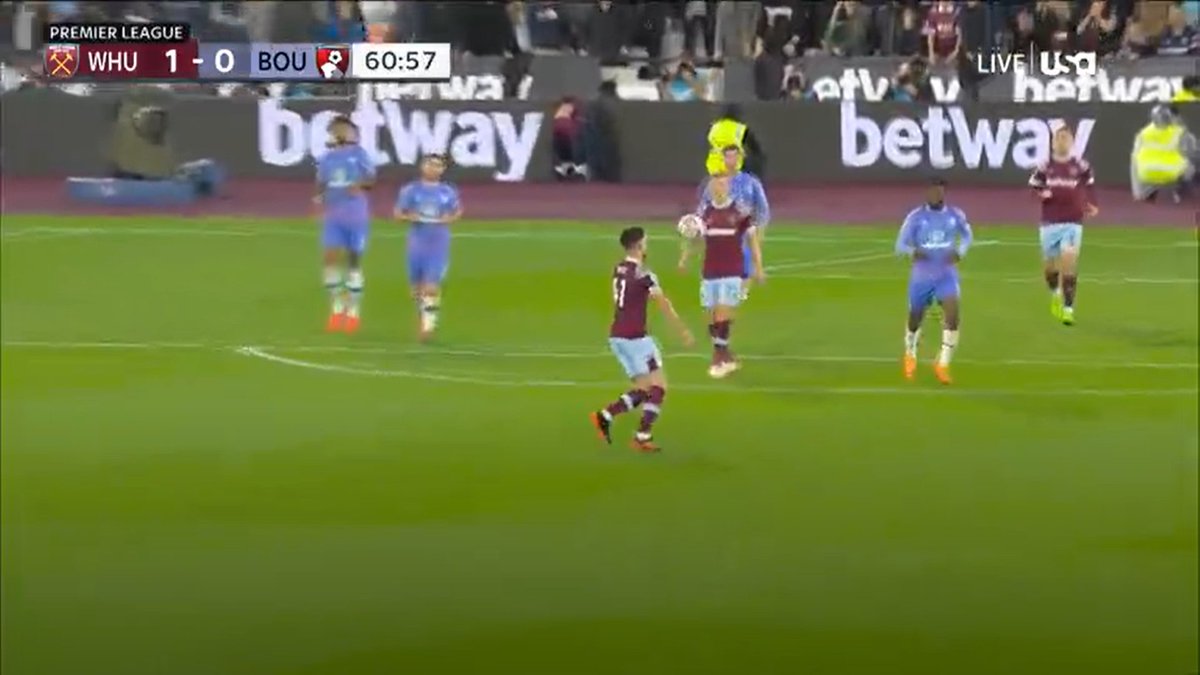 Sportsscore4u's tweet photo. #EPL Streams 🔥🔥🔥 

🔴🅻🅸🆅🅴ᴴᴰ #WHUBOU 👊

EPL: West Ham vs Bournemouth Streams

If Stream Stops 🔔
🔴𝐇𝐃 𝐋𝐢𝐧𝐤➡️https://t.co/Y7tuaIzgBV

Follow NOW

 To Update Stream

🔄 Retweet + Like Before watching https://t.co/Q4s63OZ0rr
